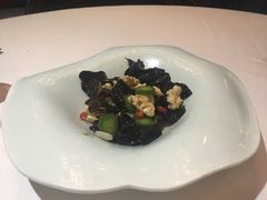-铜锣湾·有麝自然香(渝北财富中心店)