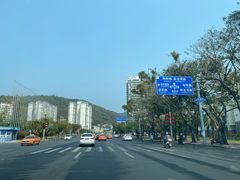 -解放路步行街                