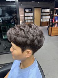 -苏奇发型·烫发染发