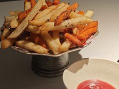 -春树下·树屋花房西餐厅(罍街AS1980店)