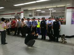 -上海体育馆(地铁站)