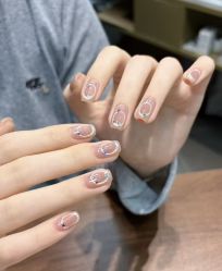 -U3美甲美睫沙龙