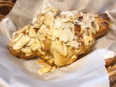 杏仁羊角-麦田工坊(月湖店)