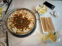 -德林酸菜鱼火锅(南丹店)