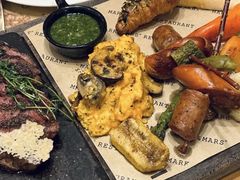 -Mark&Mars Restaurant