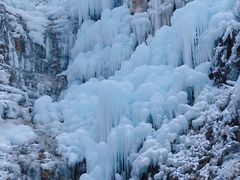 -大平台龙居瀑布旅游区
