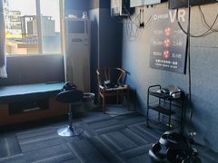 -VR 间客漫·PS电玩·虚拟现实包间游戏电竞(街道口店)