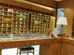 -宝丽眼镜(湖墅店)