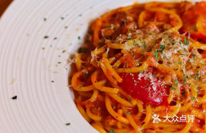 Classic Italian Meat Sauce Noodles