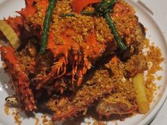 避风塘炒石岩蟹-79号渔船海鲜饭店(宝安店)