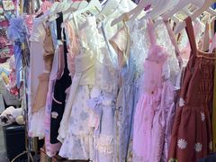 -甜镜物语 LOLITA·汉服·JK制服三坑生活馆(滨江道店)