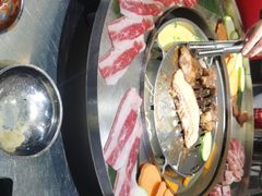 -哈哈碳都·牛肋条无限自助烤肉(台江万达店)