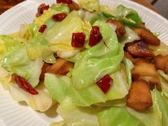 包包菜炒馕-疆里疆外·和田烤肉·清真