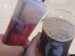 黑金气泡美式咖啡-luckincoffee瑞幸咖啡(顺义华联商厦店)