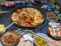 -四小区火锅·巷子里的重庆火锅(花照壁店)