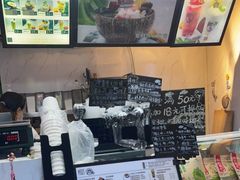 -津椰本·海南正宗椰奶清补凉(店一店)