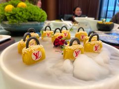 网红手提包-富淳饭店(陆家嘴保利广场店)