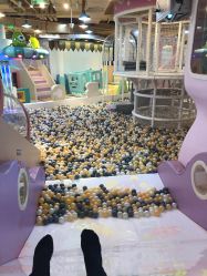-多多淘儿童体验中心(重庆来福士店)