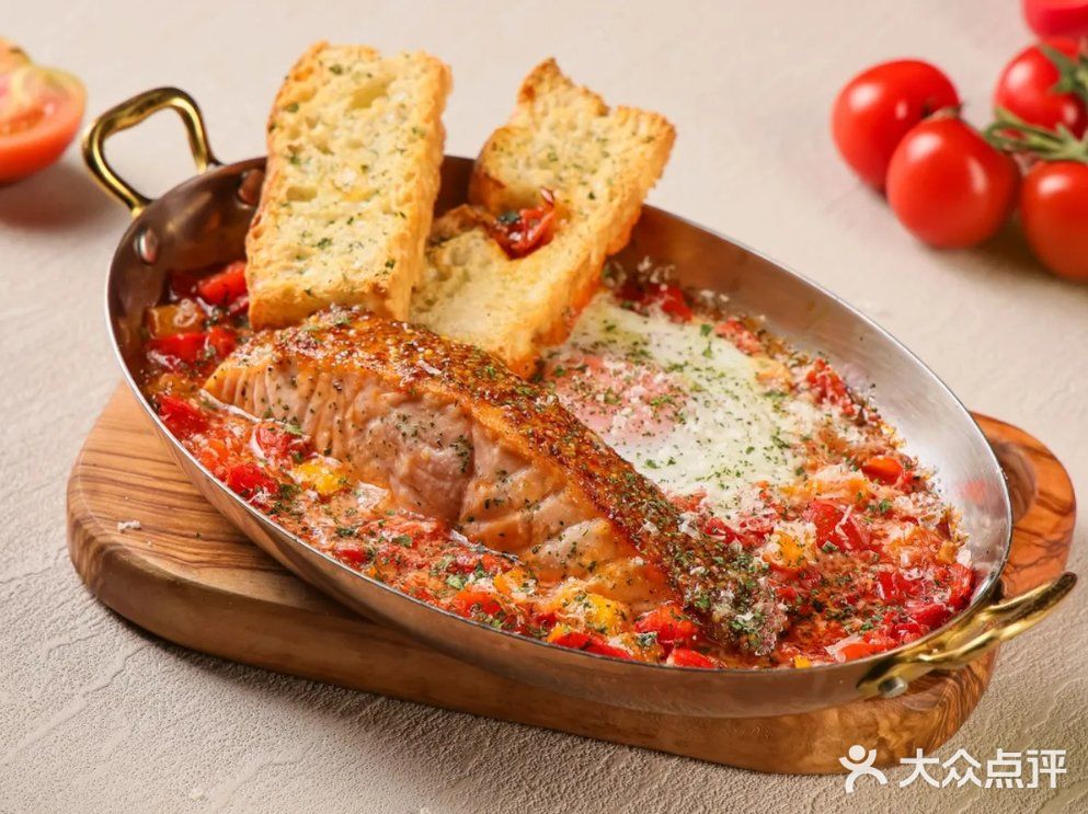 🍕拿波里窑炉披萨,薄脆饼底,浓郁芝士?