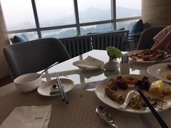 三文鱼-湖景知味西餐厅•自助餐• 轻食(南京金茂威斯汀大酒店)