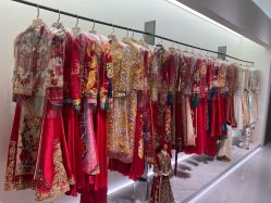-南京宝娜嫁衣婚纱礼服馆(中央路店)