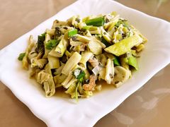 -领鲜土菜馆