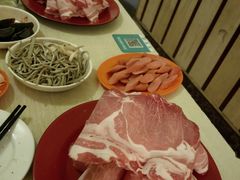 -洞庭洲·防空洞火锅·烧烤·铜锅涮肉(新百广场店)