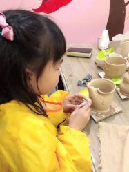 -泥娃娃DIY陶吧(易生活购物公园店)