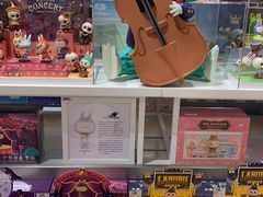 -泡泡玛特POPMART(上海环球港店)