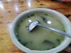-饭饱香土碗菜(新科店)