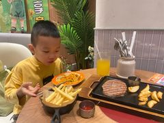 -必胜客(阿罗海店)