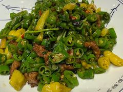 小炒黄牛肉-临界音乐酒馆·小龙虾·江湖菜(华熙LIVE·鱼洞店)