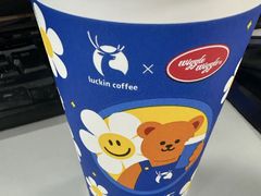 -瑞幸咖啡(上海财经大学地铁站1号口店)