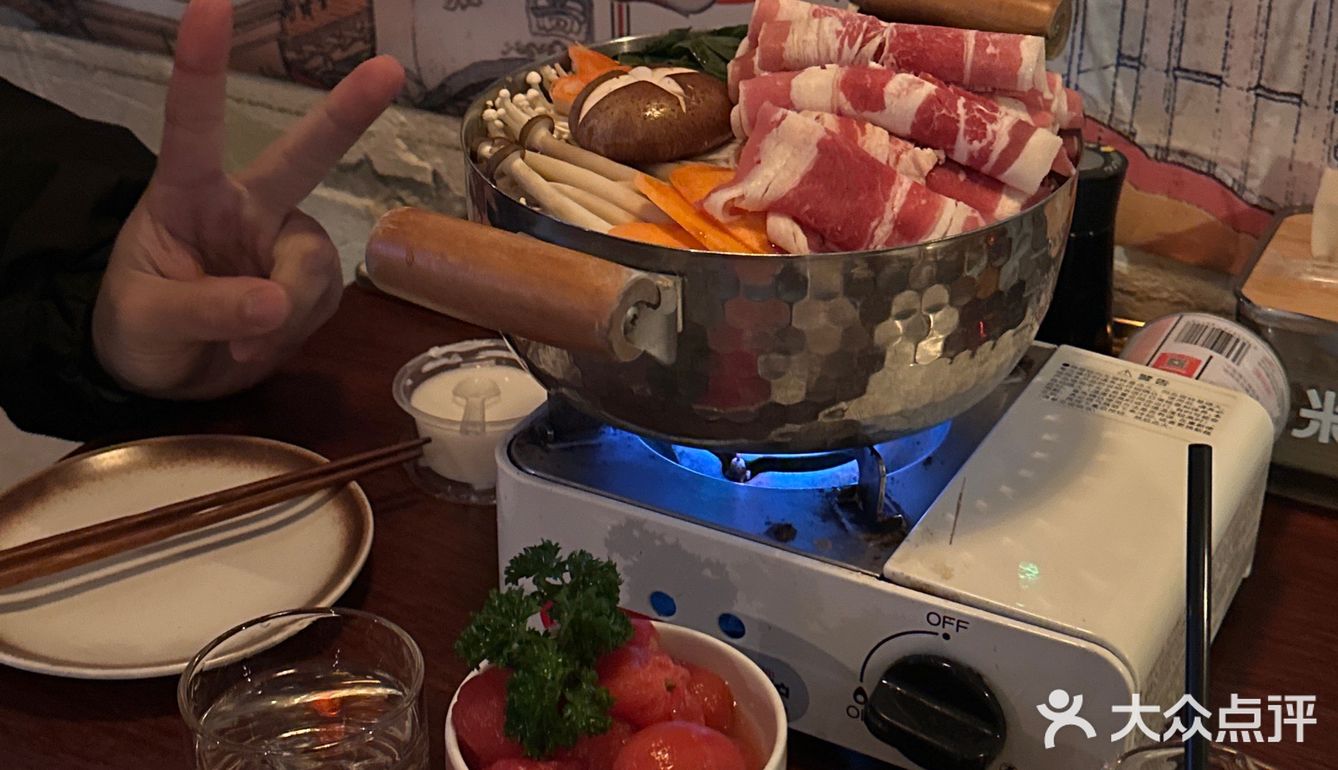 因为这个土豆饼…直接爱上这家店！超有氛围的日式料理…！！