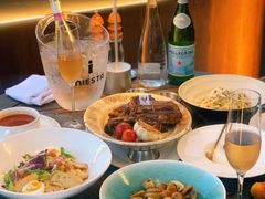 -MONICH牛排融合餐厅(和义大道购物中心店)