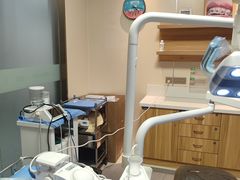 -上海仁爱医院口腔科 · 种植
