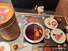 -牛YO寿喜烧·铁板烧和牛火锅自助(市府恒隆店)