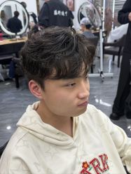 -藤野造型烫染·漂发