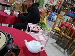 -花苑美食横琴生蚝火锅(拱北粤华路店)
