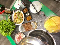 -马路牙子烧烤音乐酒馆(望京店)