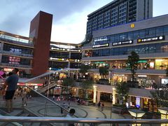 -浦江城市生活广场(江月路店)