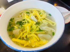 香菇鲜肉馄饨-不二心·鲜肉大包·海胆小笼汤包(二七广场店)