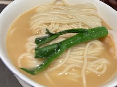 -粤凤佬