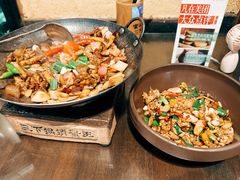 -富正毅三下锅·湘西韵味(天门山索道店)