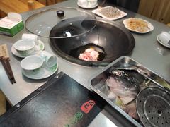 -屯老二农家铁锅炖·行业领军者(梅江店)