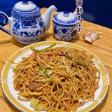 大冷天儿来碗热乎乎的拉面别提多得劲儿了～肉串也够香！
