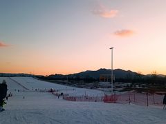 -华彬猛犸滑雪场