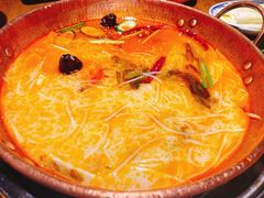 -洱火云南酸菜牛肉火锅(石景山当代商城店)