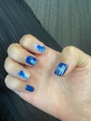 -聚星艺剪鸿美发中心