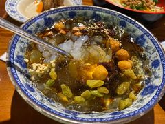 -爆炸头阿姨小四川正宗川味小吃(无任何分店)